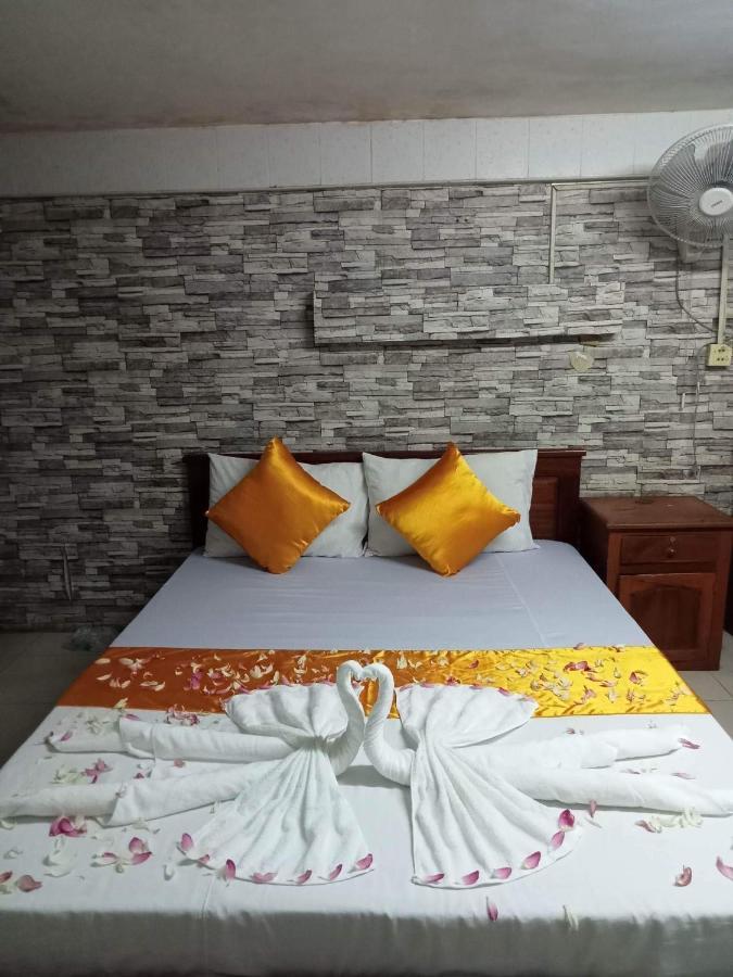 White River Guesthouse Phnom Penh Dış mekan fotoğraf