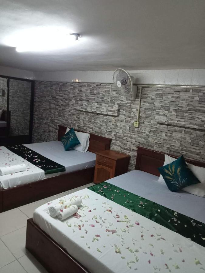 White River Guesthouse Phnom Penh Dış mekan fotoğraf